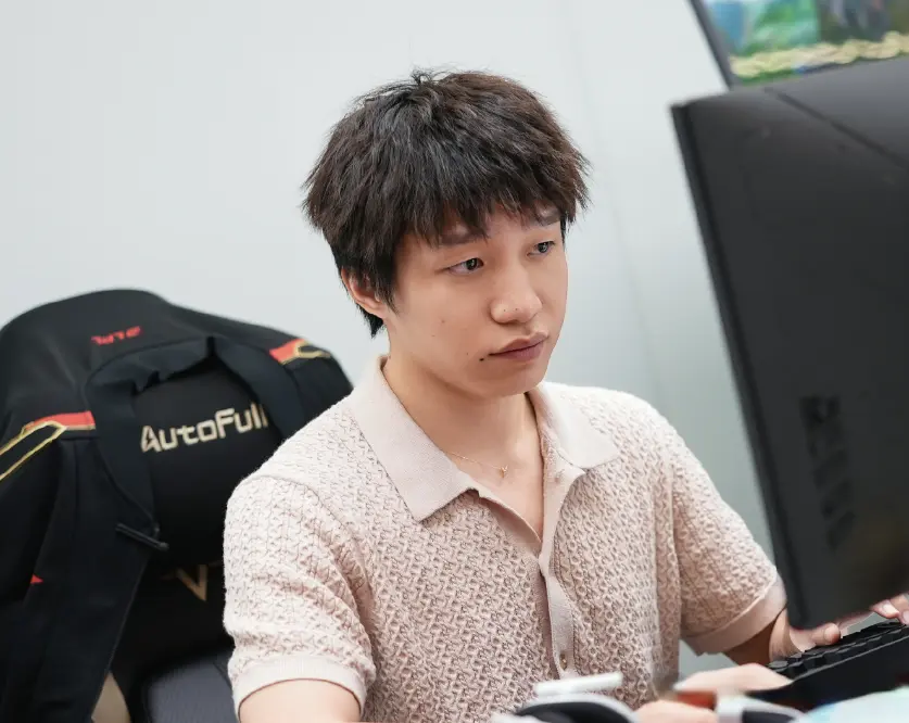 img, 抛出了一个 img, 抛出了一个