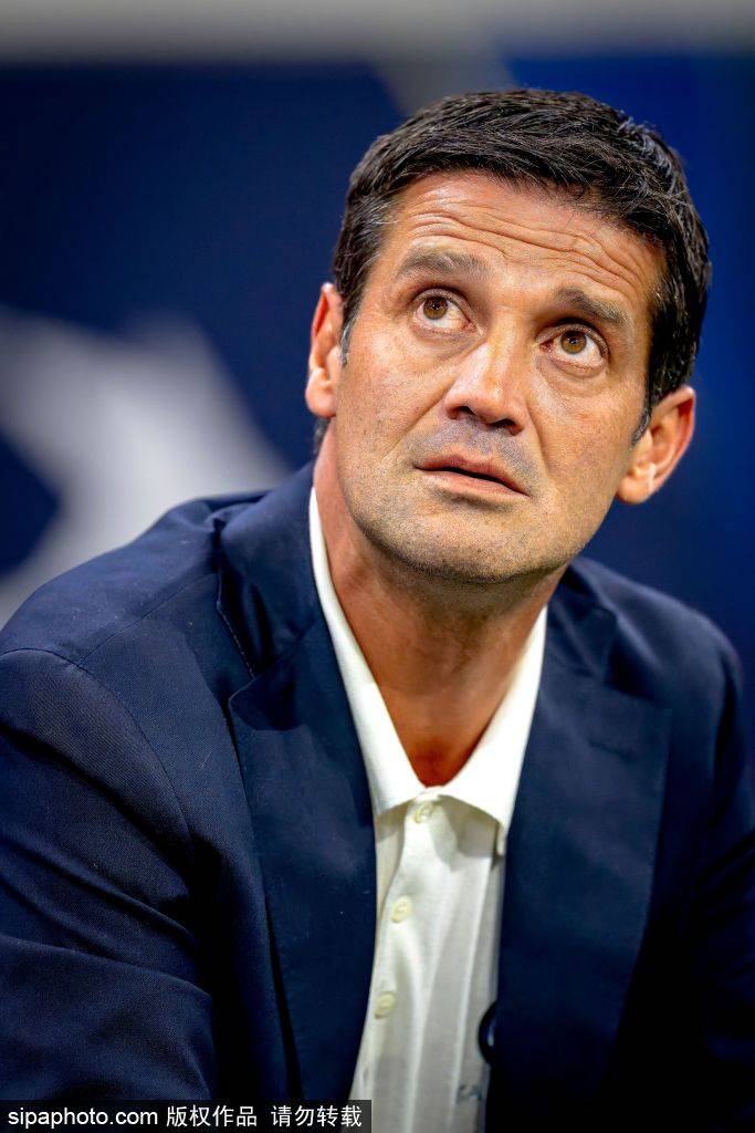 bcd, 足球对前锋