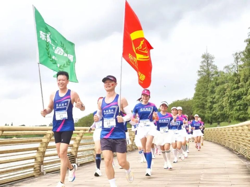 上午, 主办方沿途, 如画的东清 上午, 主办方沿途, 如画的东清